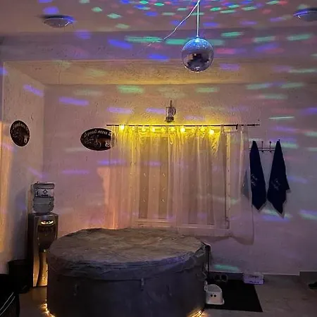Csucsu Vendeghaz Apartamento
